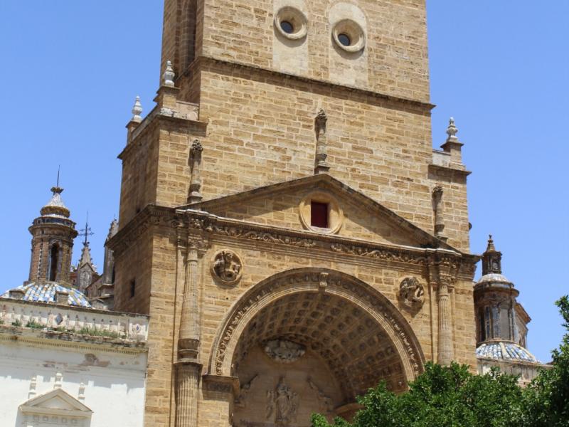 Utrera. Fachada de la Iglesia de Santa María de la Mesa