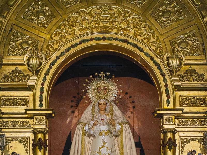 Coria del Rio-Imagen de Nuestra Señora de la Soledad en su Capilla