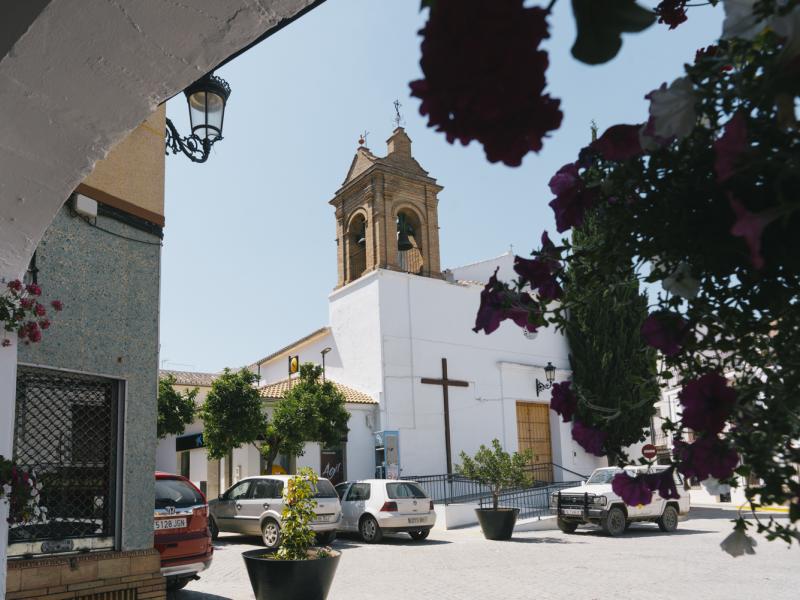 Villanueva de San Juan. Iglesia Parroquial San Juan Bautista vista desde la plaza