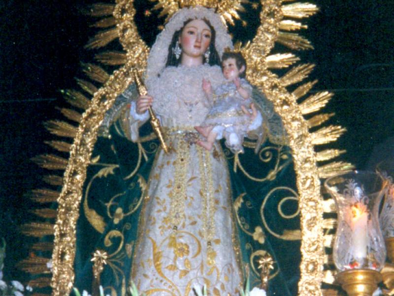 Almensilla-Imagen de la Virgen de la Iglesia de Nuestra Señora de la Antigua