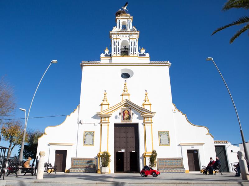 Cantillana. Fachada de la Ermita de Nuestra Señora de la Soledad