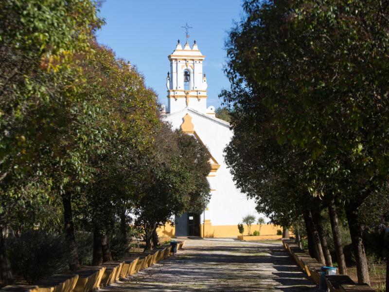 El Pedroso. Ermita de la Virgen del Espino