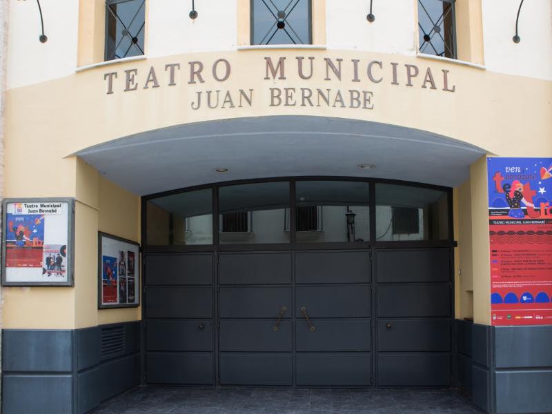 Teatro Municipal Juan Bernabé