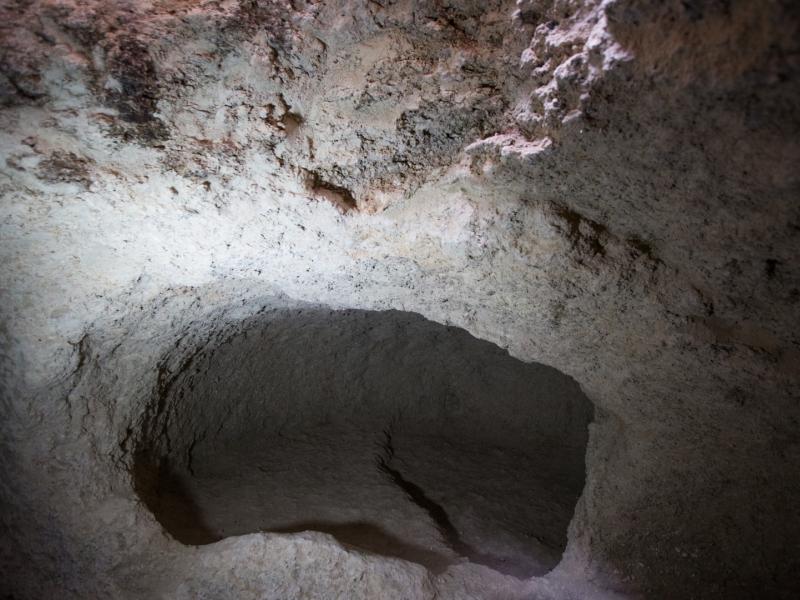 Cuevas Artificiales Calcolíticas - El Negrón
