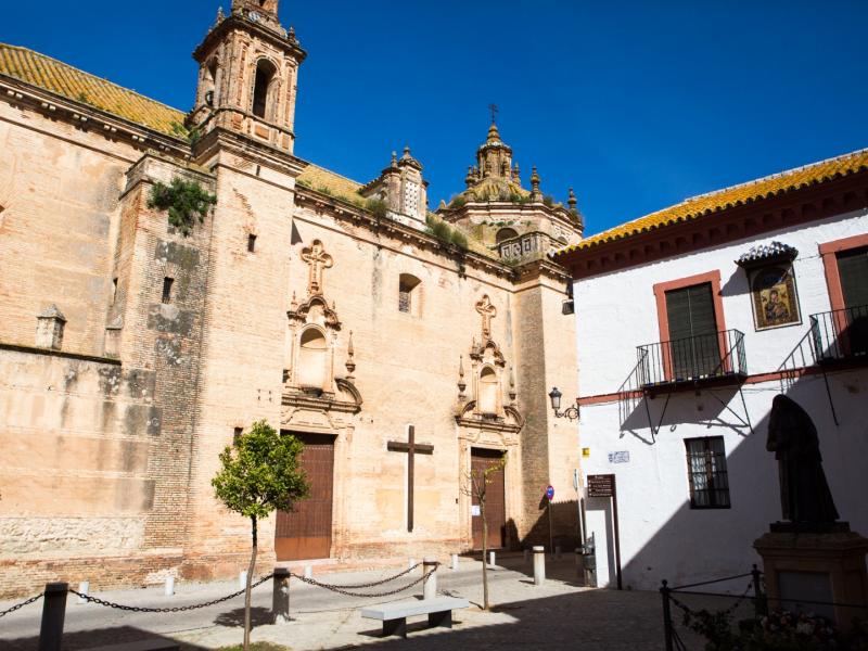 Iglesia Prioral de Santa María de la Asunción y su Exposición Permanente
