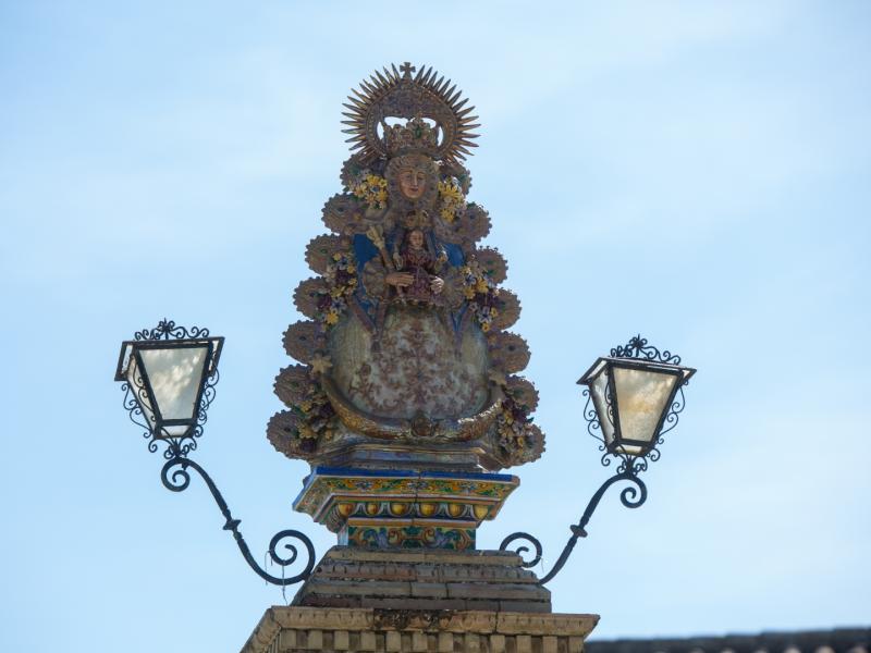 Monumento a la Virgen del Rocío