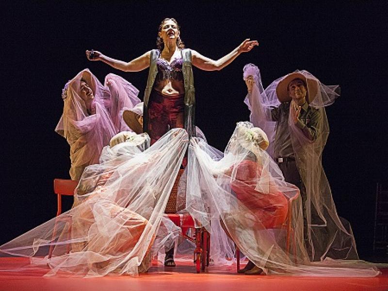 Teatro: Las bingueras de Eurípides