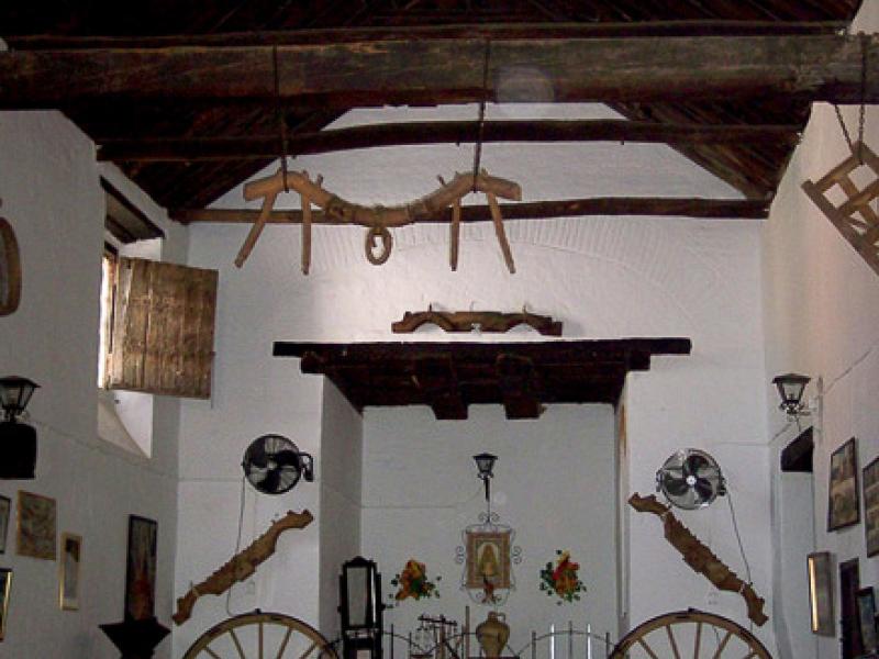 Palomares del Río. Hacienda Santa María. Interior