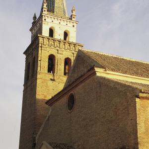 Salteras. Fachada de la Iglesia Parroquial de Santa María de La Oliva