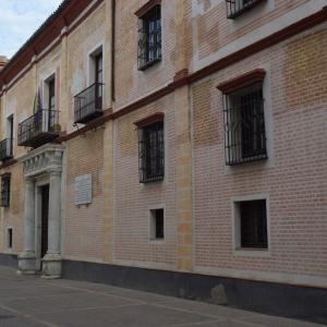 Vista de la fachada del palacio de miguel de mañara