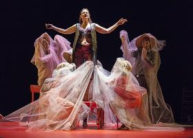 Teatro: Las bingueras de Eurípides